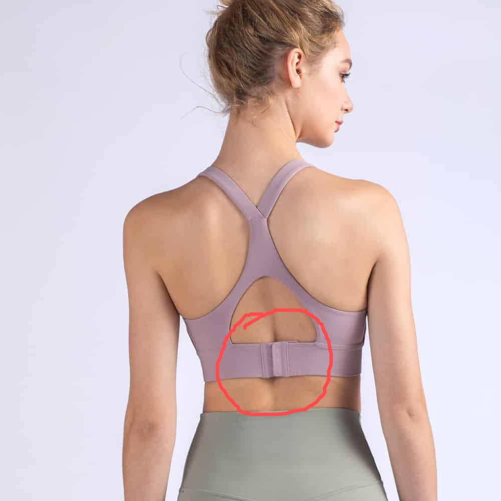 choose fitness clothes when going to the gym